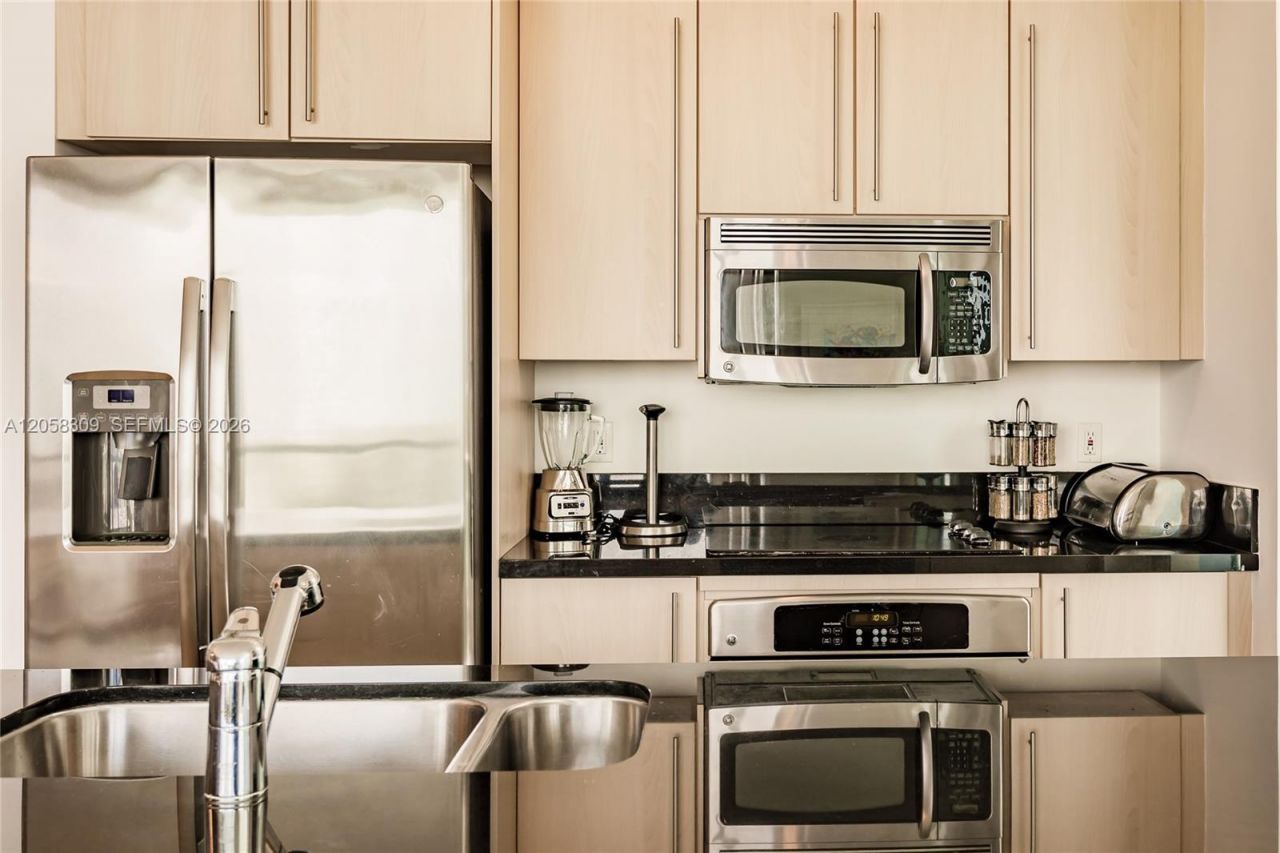 1111 SW 1 Av , Unit 1414-N, Miami, FL 33130 Photo