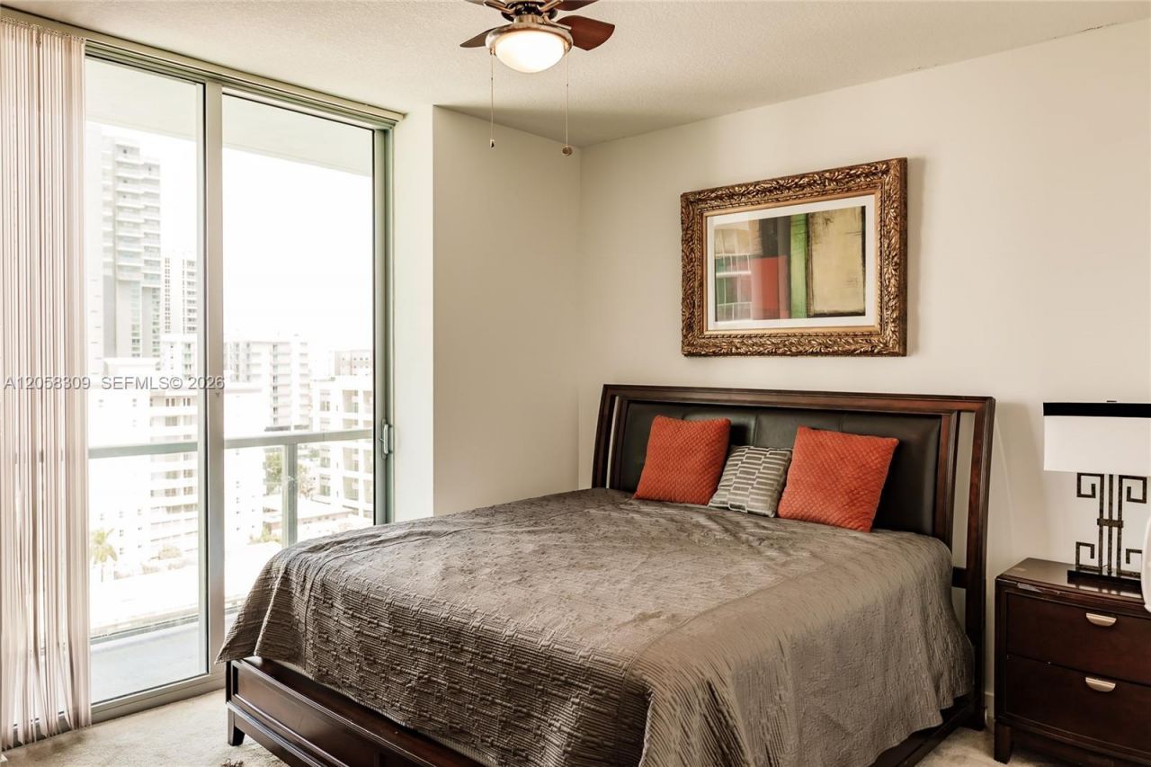 1111 SW 1 Av , Unit 1414-N, Miami, FL 33130 Photo