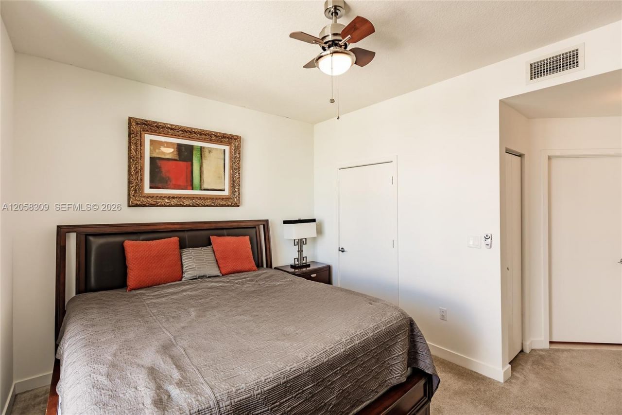 1111 SW 1 Av , Unit 1414-N, Miami, FL 33130 Photo