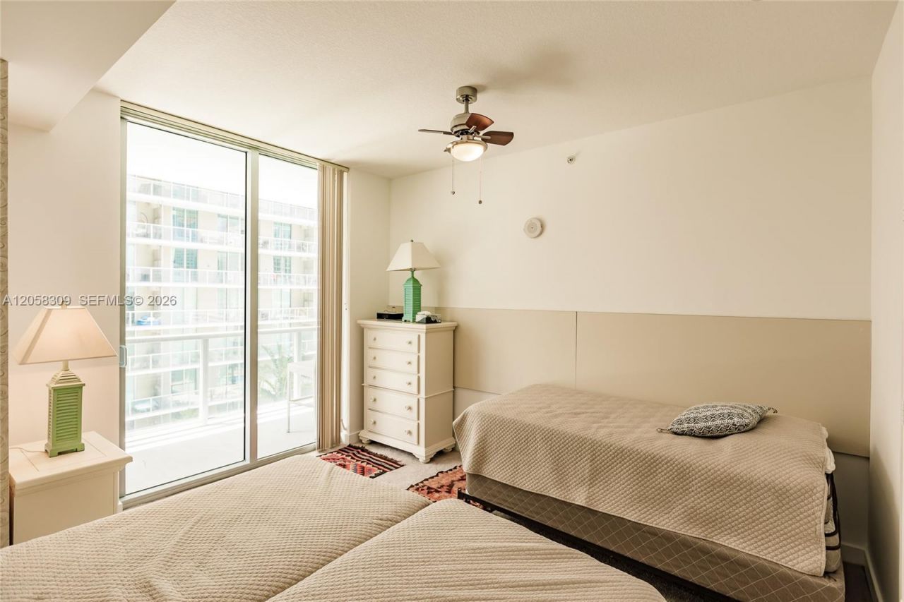 1111 SW 1 Av , Unit 1414-N, Miami, FL 33130 Photo