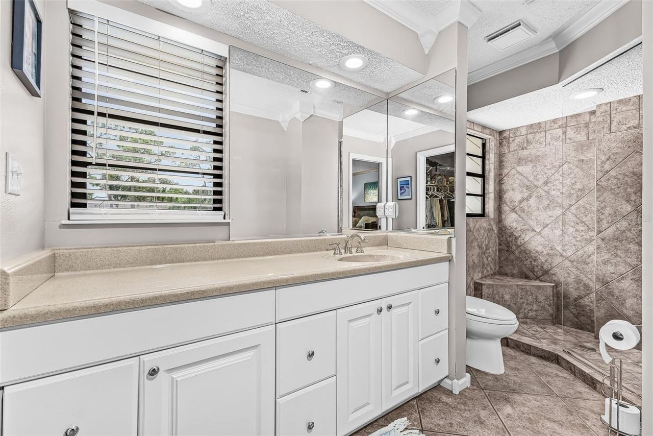 7917 Pinegrove Court, Unit 1, Sarasota, FL 34238 Photo