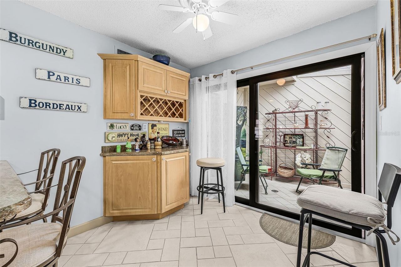 7917 Pinegrove Court, Unit 1, Sarasota, FL 34238 Photo