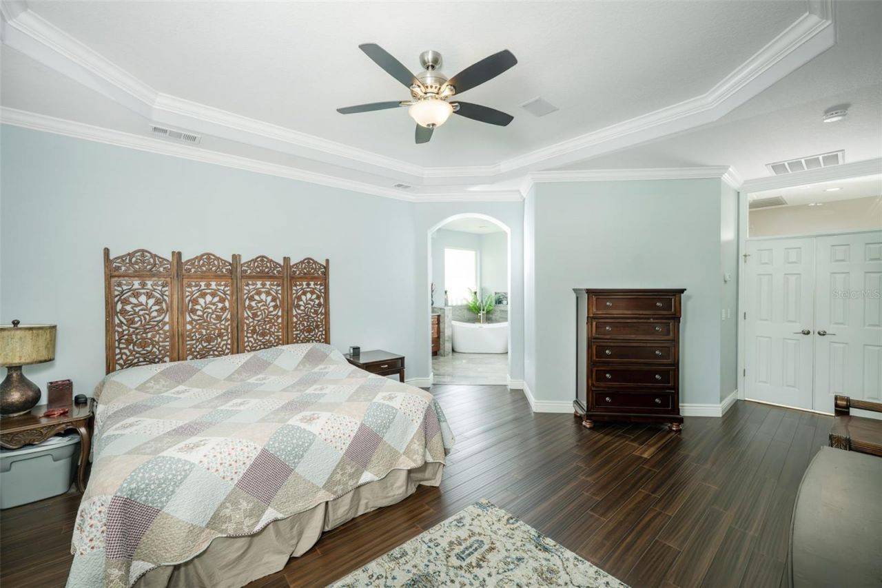 5429 Burnt Hickory Drive, Valrico, FL 33596 Photo