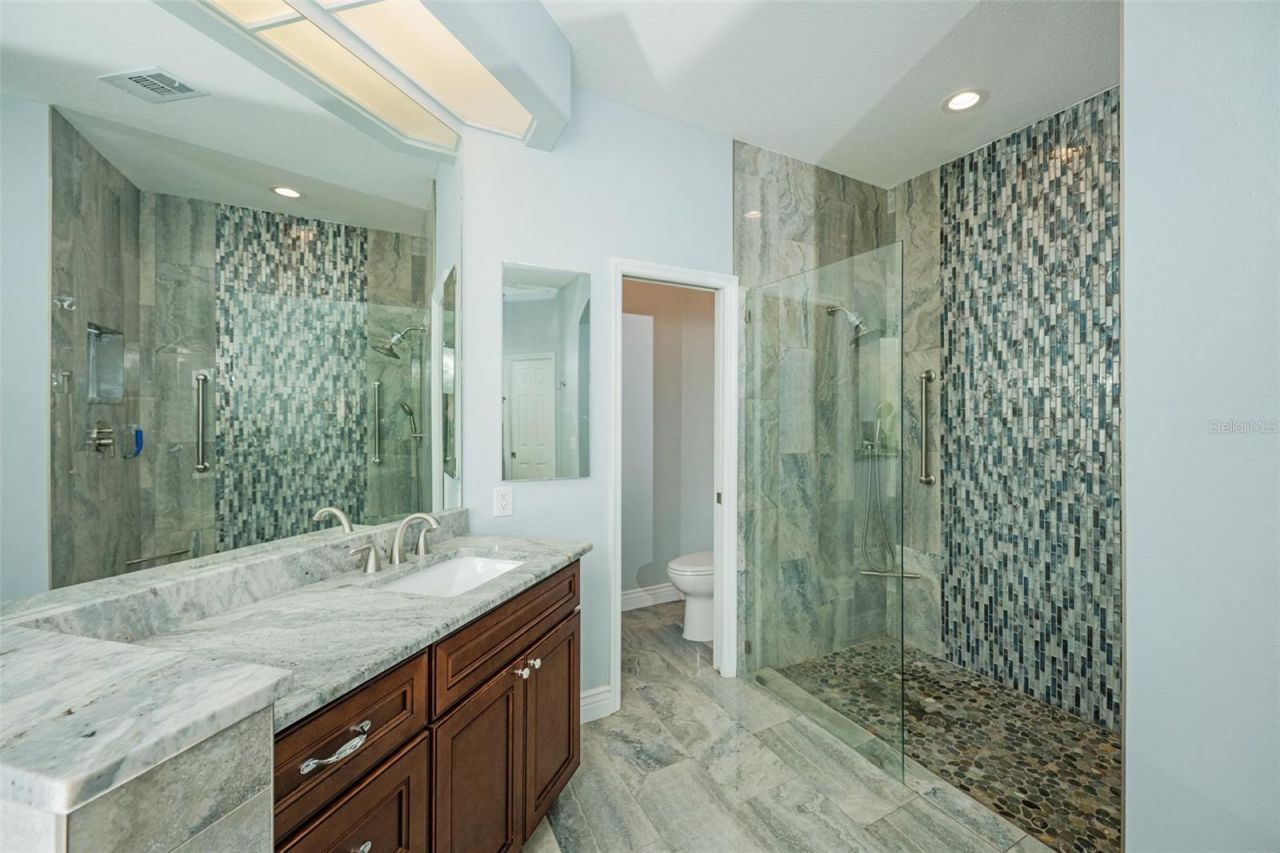 5429 Burnt Hickory Drive, Valrico, FL 33596 Photo