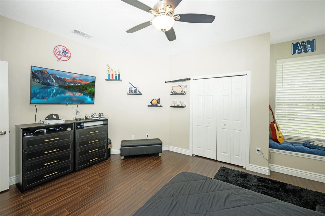 5429 Burnt Hickory Drive, Valrico, FL 33596 Photo