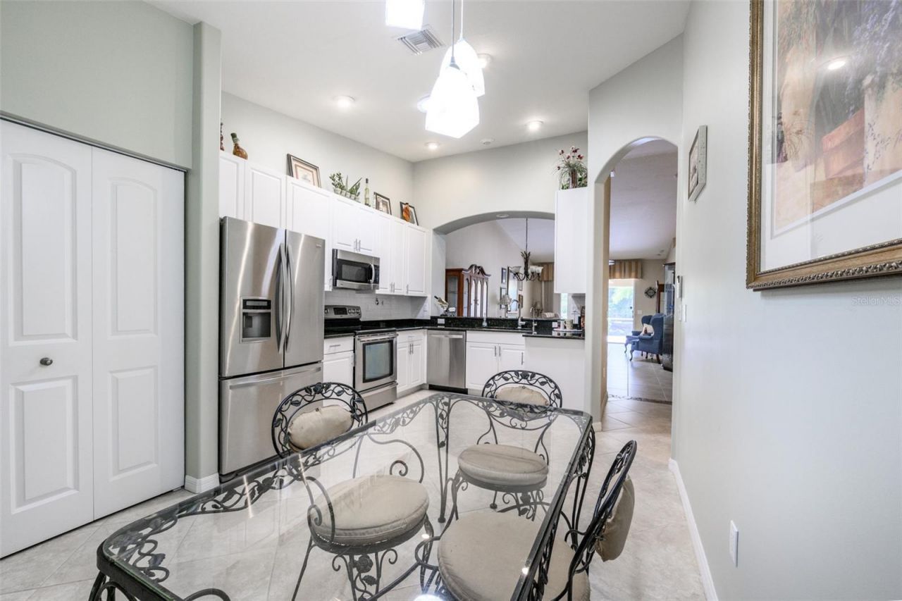 327 Monaco Drive, Unit 12, Punta Gorda, FL 33950 Photo