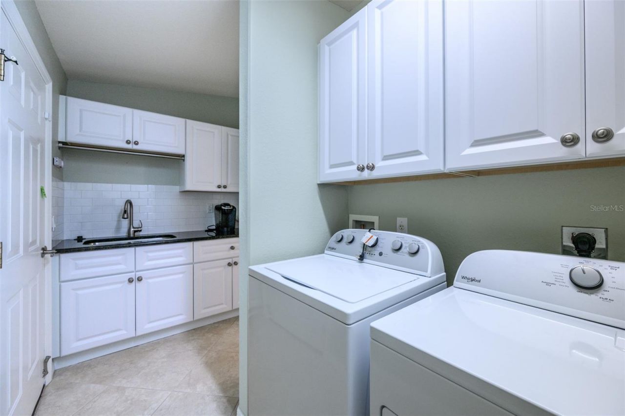 327 Monaco Drive, Unit 12, Punta Gorda, FL 33950 Photo