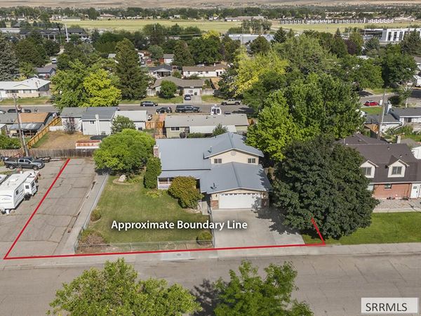 413 Logan Drive, IDAHO FALLS, ID 83401