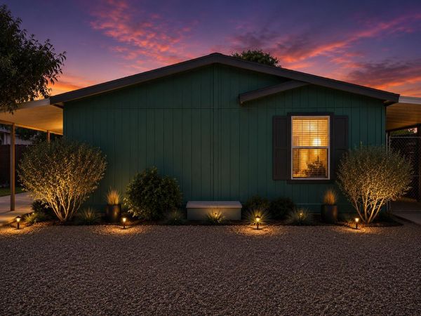 233 E MICHELLE Drive, Phoenix, AZ 85022