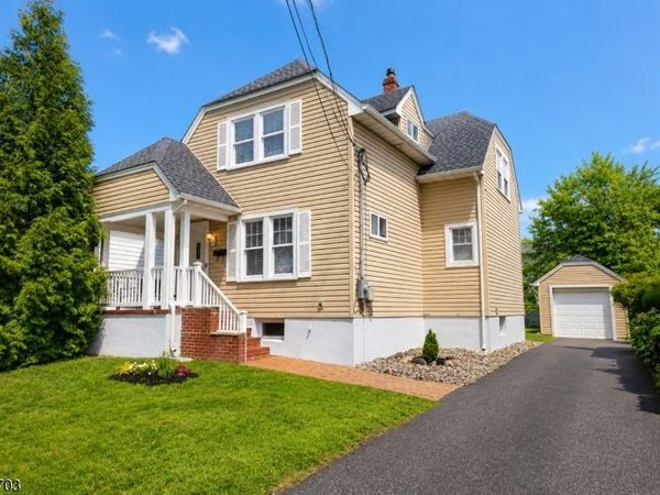 328 Mayhill St, Saddle Brook, NJ 07663