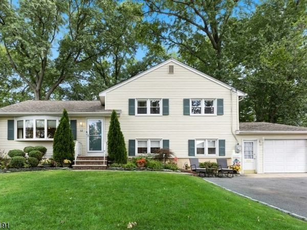 52 GRAND STREET, Clark, NJ 07066