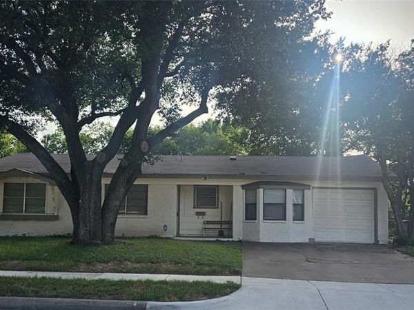 5604 Oak Grove Road, Fort Worth, TX 76134