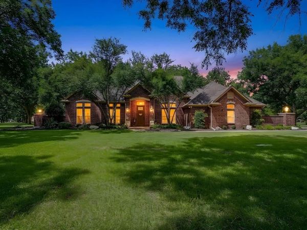 7406 Hampton Drive, Granbury, TX 76049