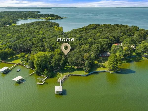 3935 Autumn Point Drive , Wills Point, TX 75169