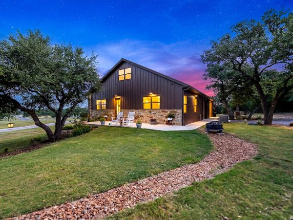 238 SABINAS CREEK RANCH RD, Boerne, TX 78006