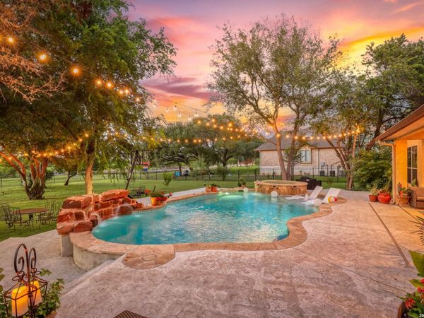 8803 TUSCAN HILLS DR, San Antonio, TX 78266