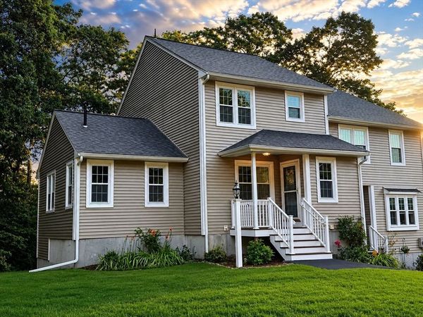 206 Laurelwood Dr, Unit 206, Hopedale, MA 01747