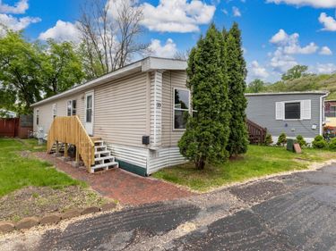 1403 Concord Street S, Unit 33, South Saint Paul, MN 55075