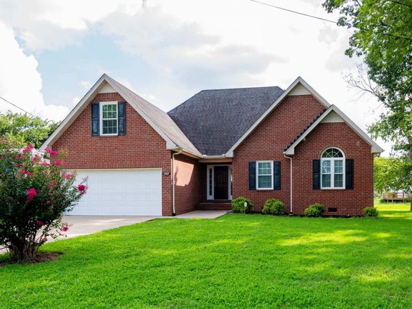1205 Edgewood Ct, Murfreesboro, TN 37130
