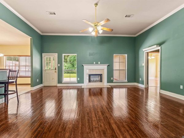 36484 Crestway Ave, Prairieville, LA 70769