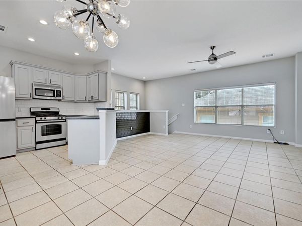 2909 Saville LOOP, Unit 10c, Austin, TX 78741