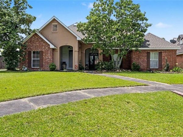 108 WINDHAM Circle , Lafayette, LA 70503
