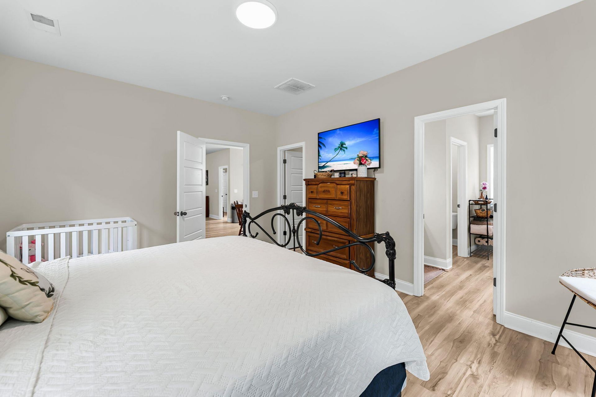 65 Music Lane Photo 18