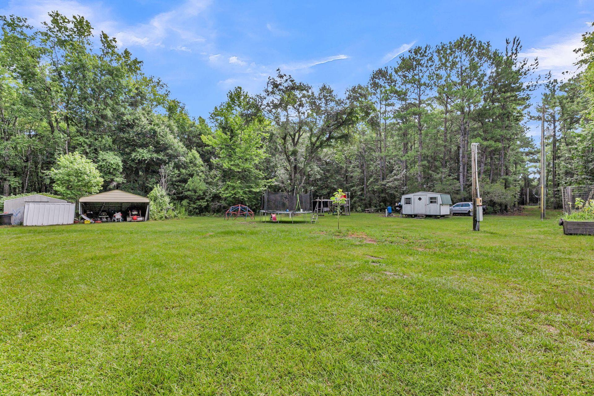 65 Music Lane Photo 32