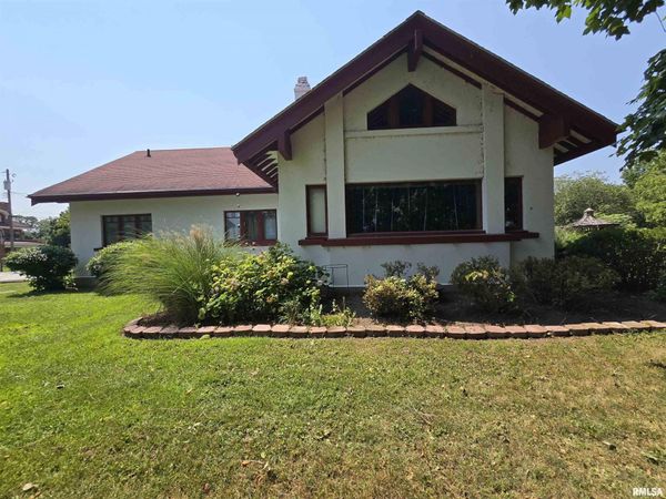 210 Fort Edwards Drive, Warsaw, IL 62379