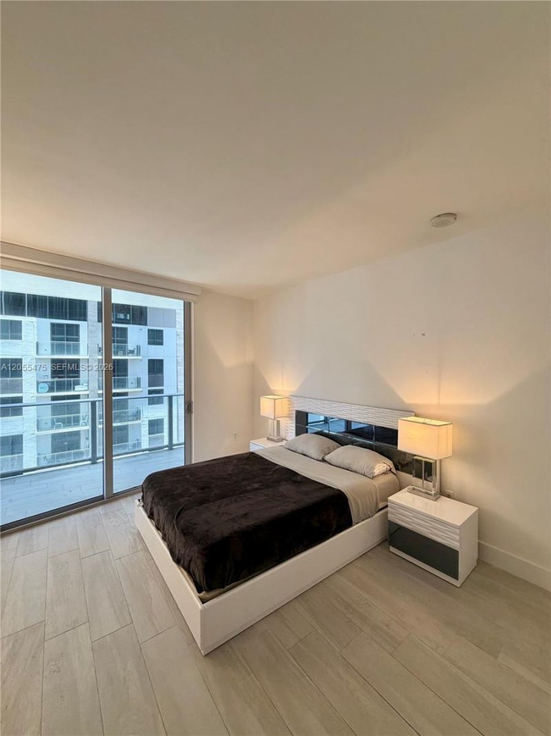 1010 SW 2nd Ave, Unit 707, Miami, FL 33130 Photo