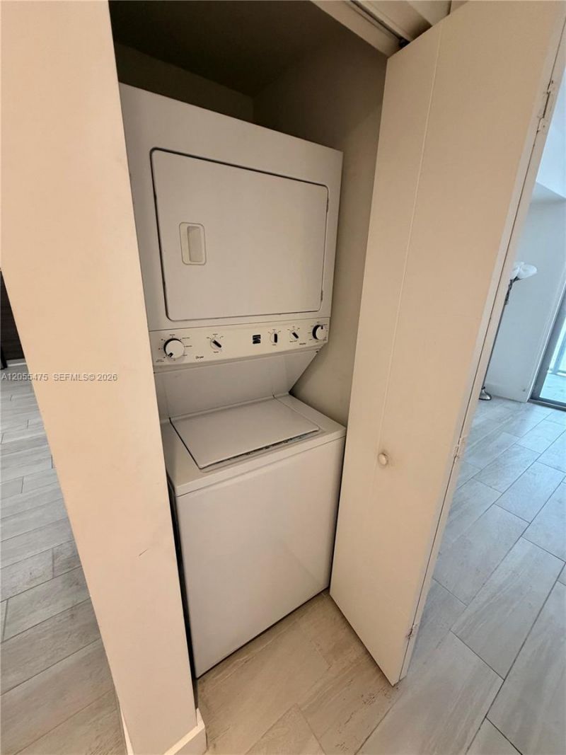 1010 SW 2nd Ave, Unit 707, Miami, FL 33130 Photo