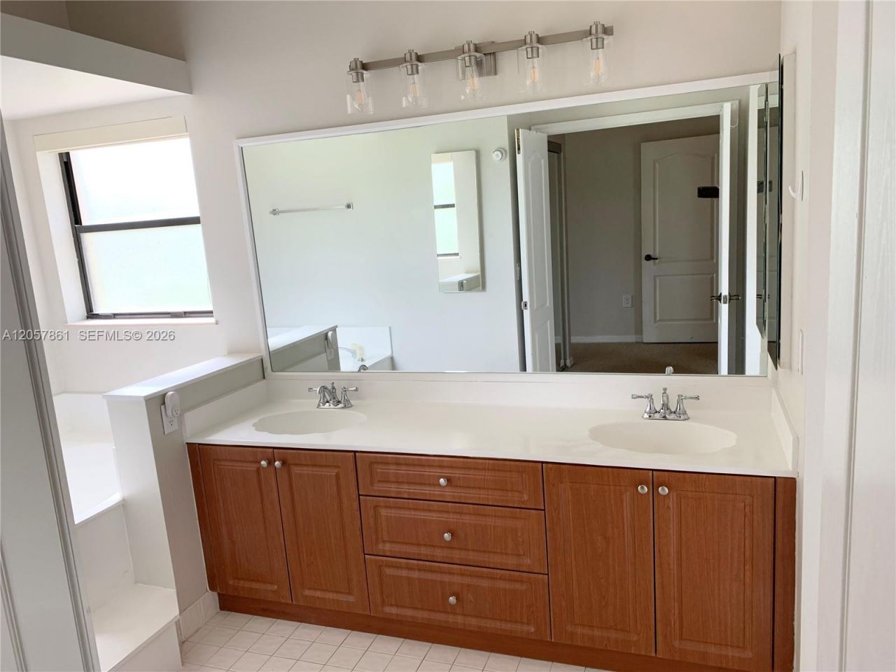 19331 NW 8th St, Pembroke Pines, FL 33029 Photo