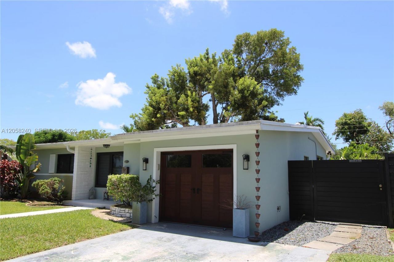 9310 SW 52nd Ter , Miami, FL 33165 Photo