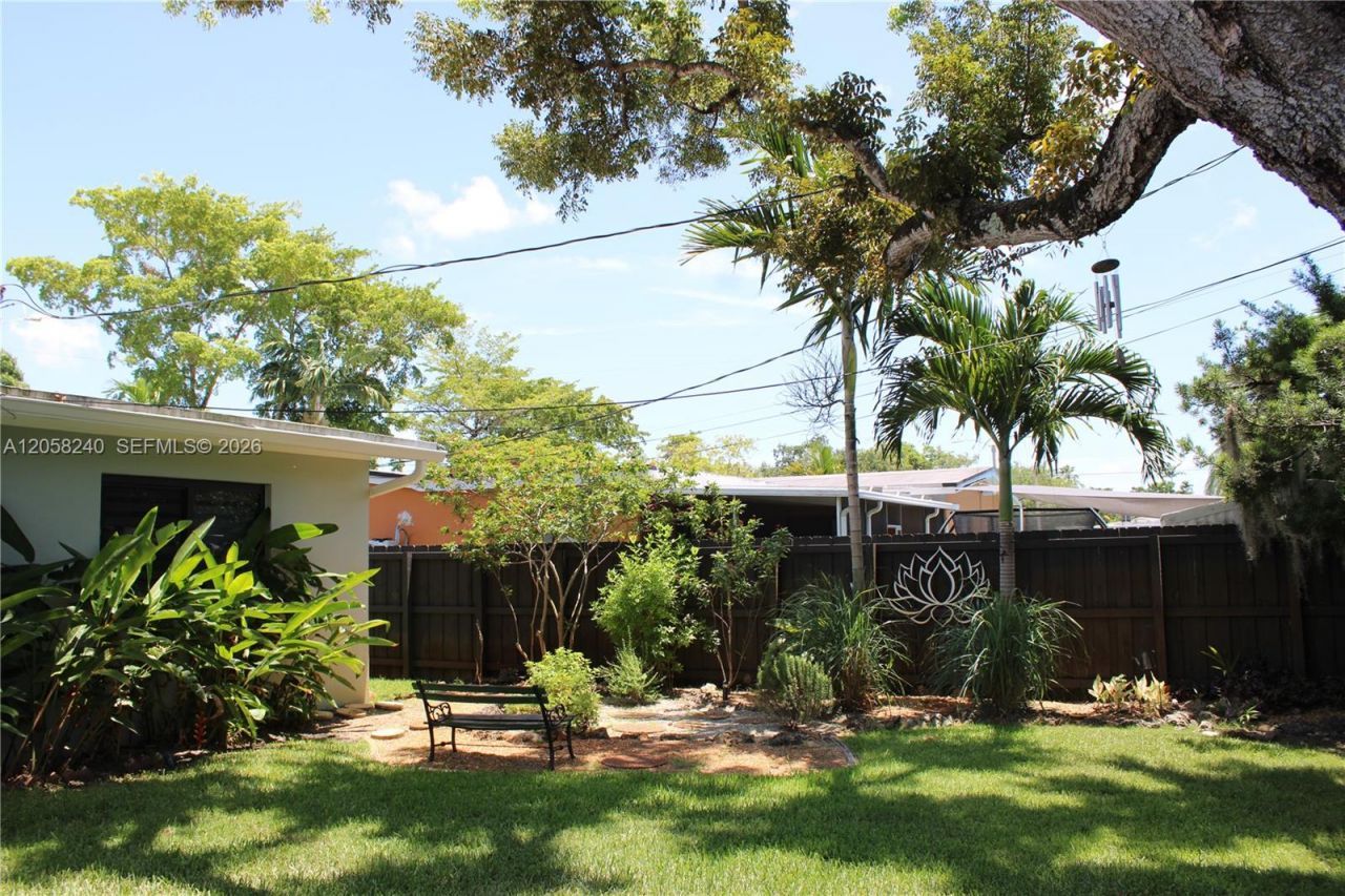 9310 SW 52nd Ter , Miami, FL 33165 Photo
