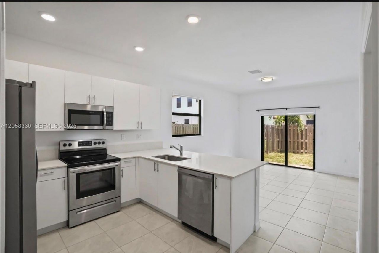 11919 SW 247th Ter , Homestead, FL 33032 Photo