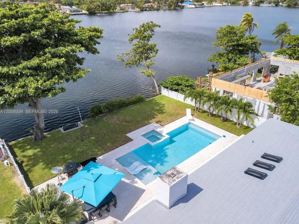 20950 NE 25th Ct, Miami, FL 33180