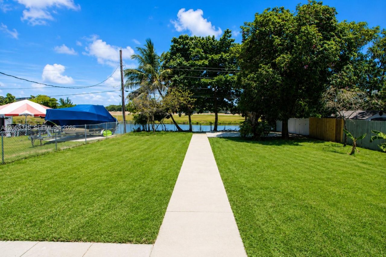 6361 Tamiami Canal Rd, Miami, FL 33126 Photo