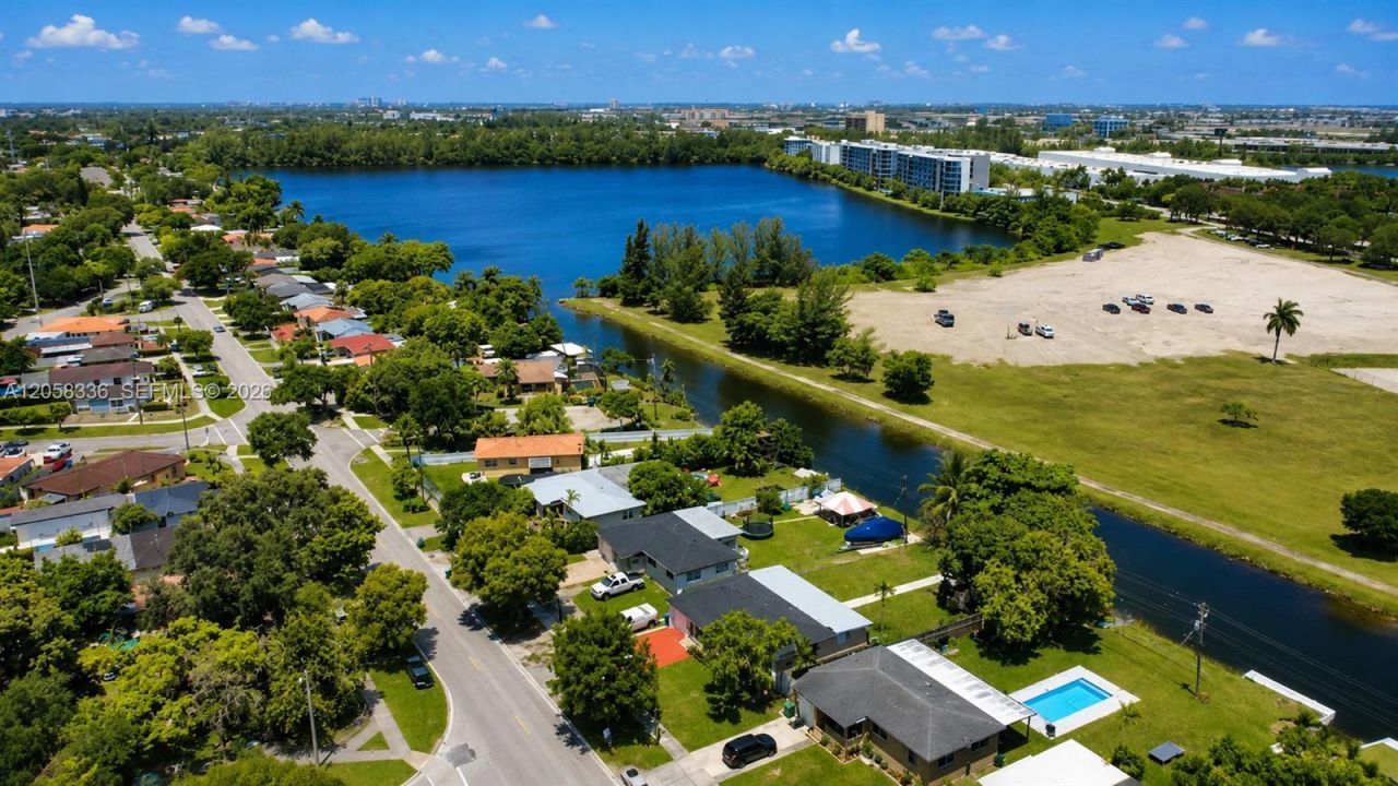 6361 Tamiami Canal Rd, Miami, FL 33126 Photo