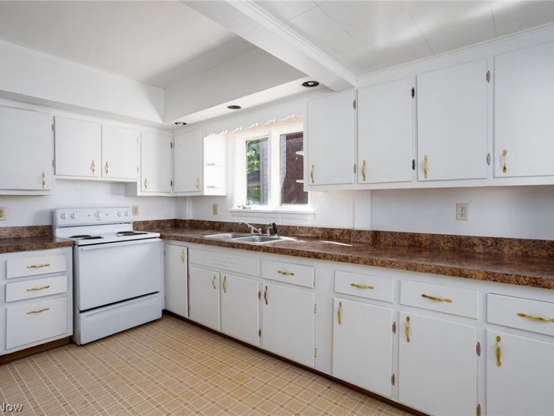 1210 Brown Street, Akron, OH 44301 Photo 9