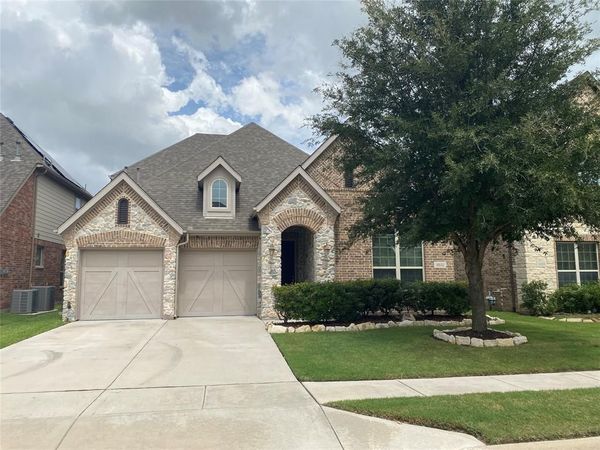 9932 Haversham Drive, Fort Worth, TX 76131