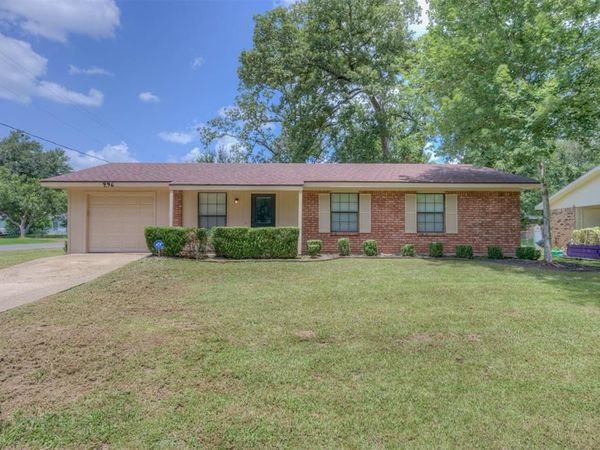 296 W. Birch, Blanchard, LA 71107