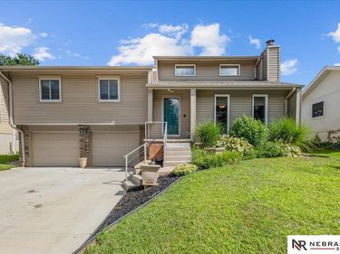 12729 Erskine Street, Omaha, NE 68164