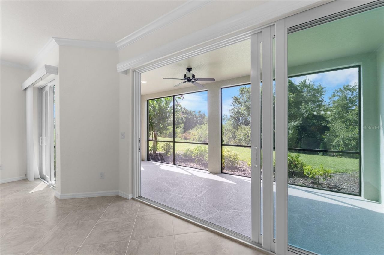 7342 Divot Loop, Unit 1, Lakewood Ranch, FL 34202 Photo