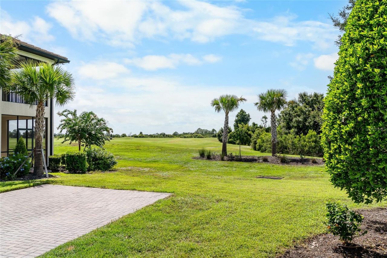 7342 Divot Loop, Unit 1, Lakewood Ranch, FL 34202 Photo