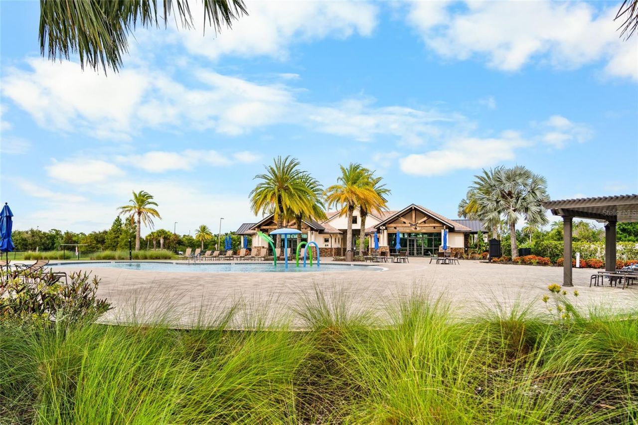 7342 Divot Loop, Unit 1, Lakewood Ranch, FL 34202 Photo