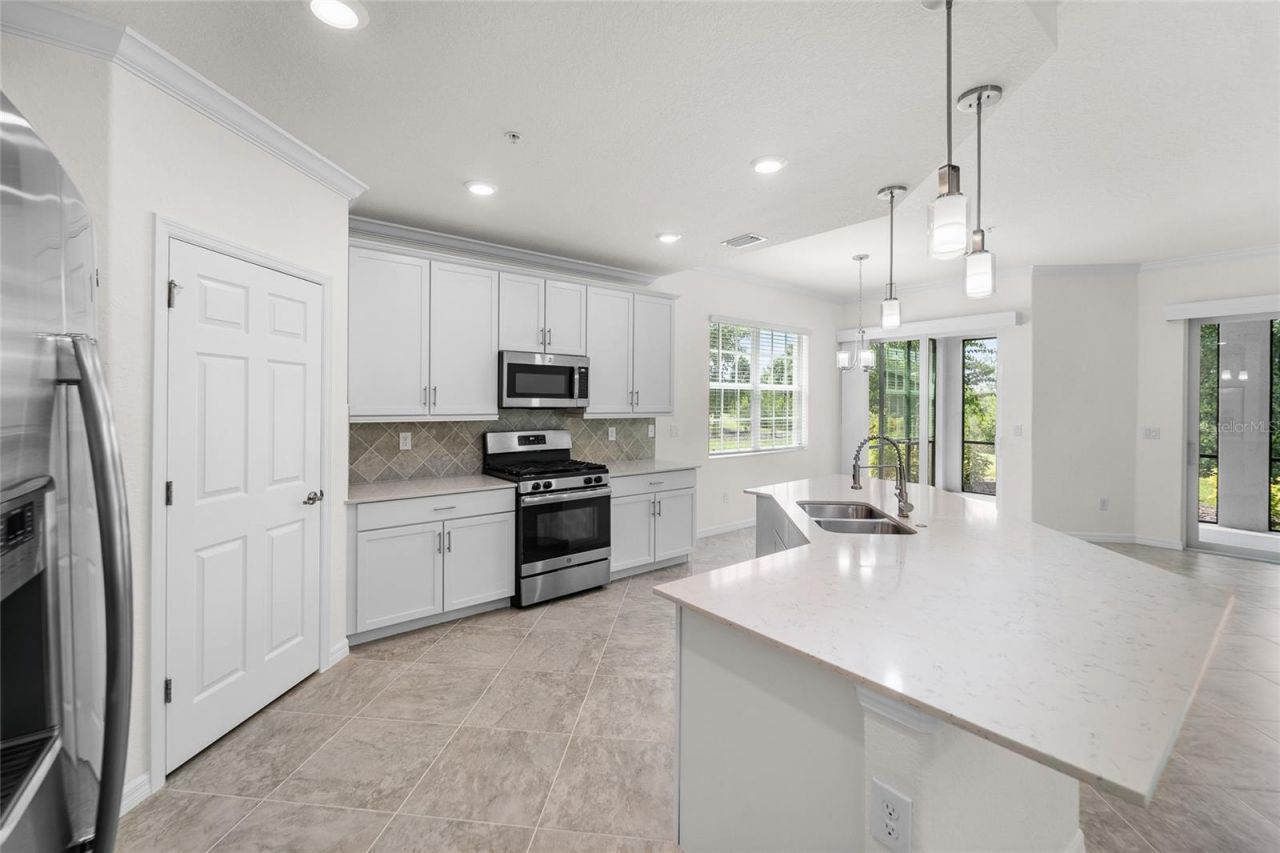 7342 Divot Loop, Unit 1, Lakewood Ranch, FL 34202 Photo