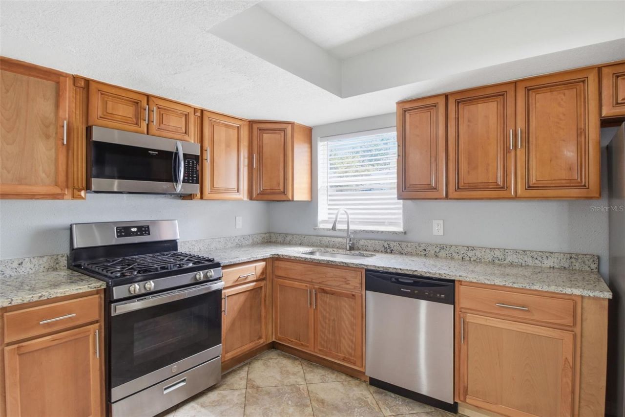 1842 Shore Acres Boulevard Ne, Saint Petersburg, FL 33703 Photo
