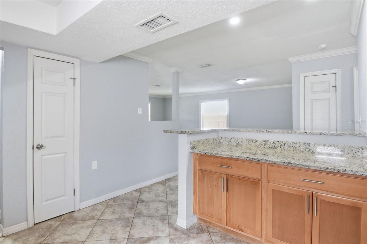1842 Shore Acres Boulevard Ne, Saint Petersburg, FL 33703 Photo