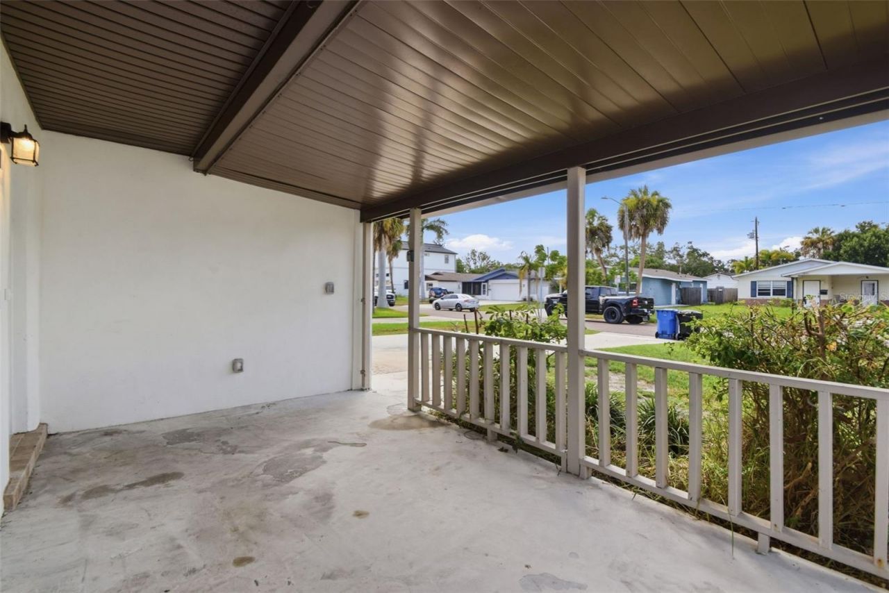 1842 Shore Acres Boulevard Ne, Saint Petersburg, FL 33703 Photo