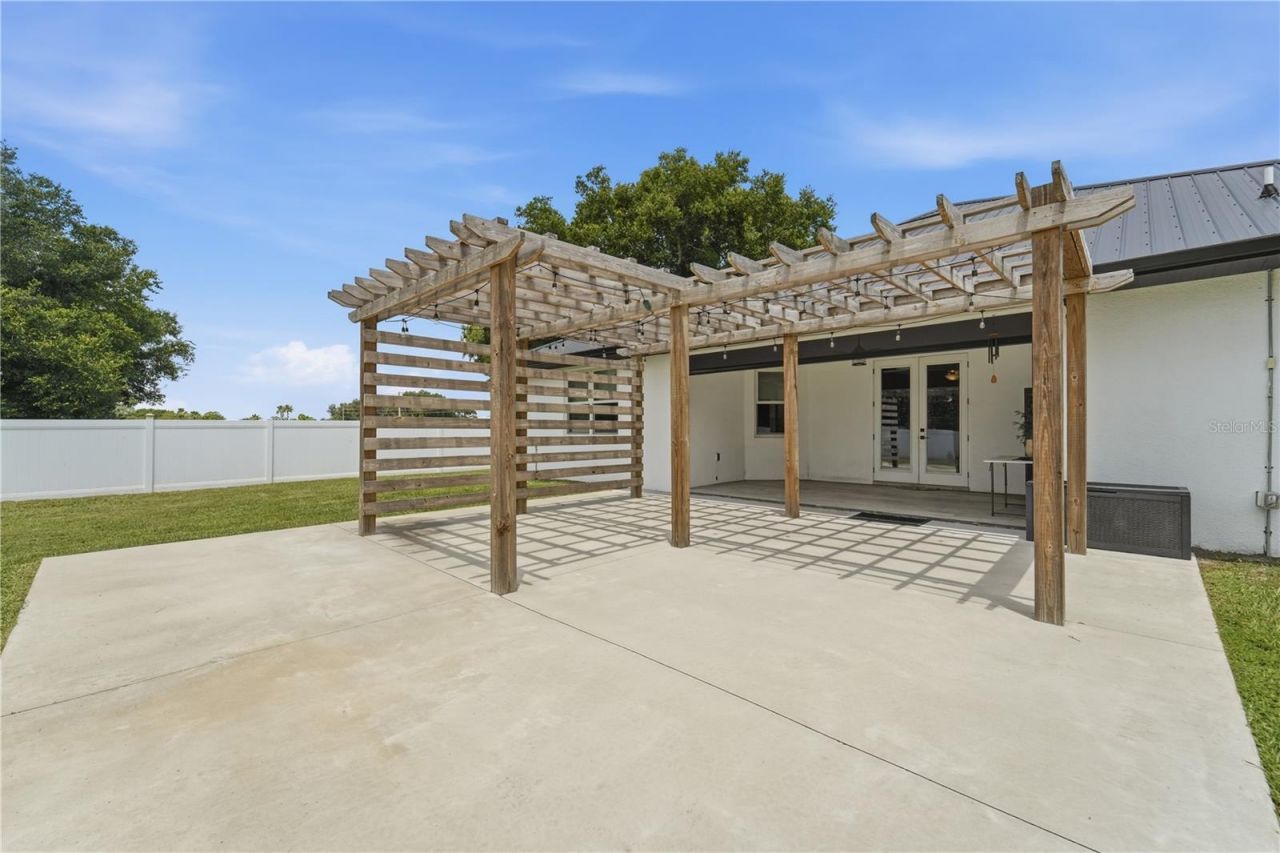 125 Longwood Drive, Osteen, FL 32764 Photo
